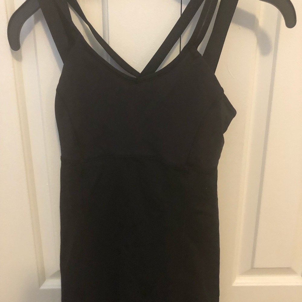 Lululemon tank